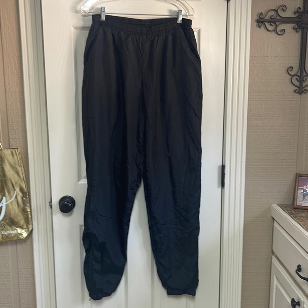 Pierre Cardin lined wind pants. Size large. See pictures. One pocket in the back